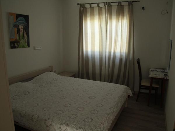 Bed & Breakfast Novalja Inn : photo 6 de la chambre appartement 1 chambre avec balcon