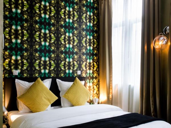 BnB City : photo 5 de la chambre chambre double avec salle de bains privative