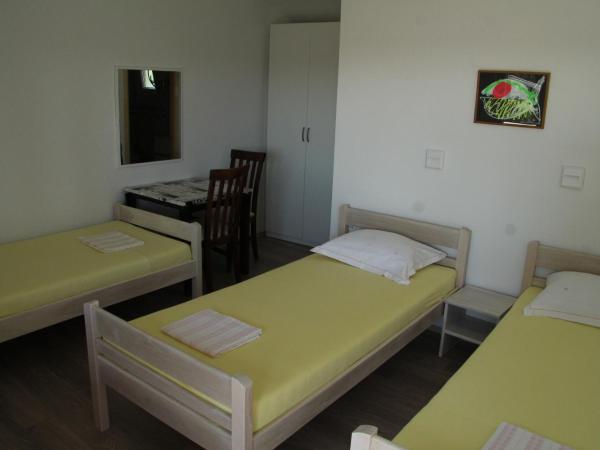 Bed & Breakfast Novalja Inn : photo 3 de la chambre chambre triple confort