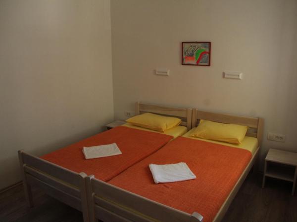 Bed & Breakfast Novalja Inn : photo 3 de la chambre chambre lits jumeaux standard