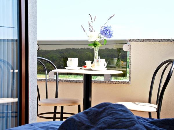 Rooms Edda : photo 9 de la chambre chambre double avec balcon