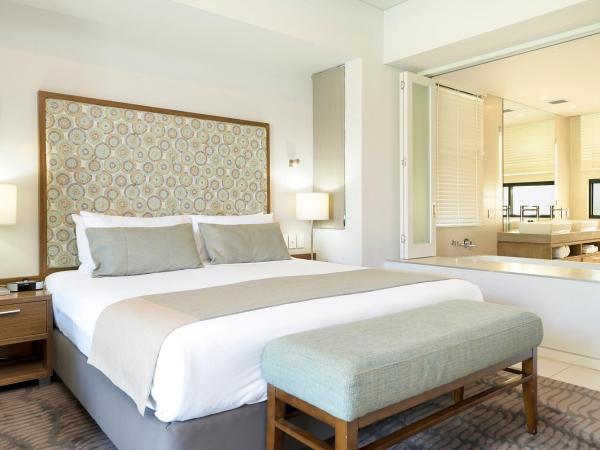 Mindil Beach Casino Resort : photo 2 de la chambre chambre lit king-size supérieure - vue sur lagon