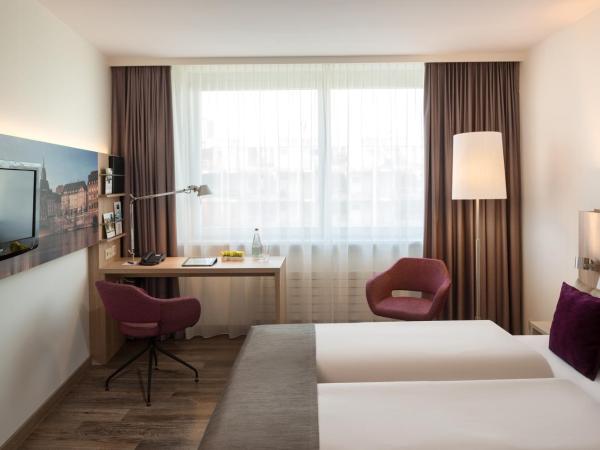 Essential by Dorint Basel City : photo 3 de la chambre chambre double supérieure