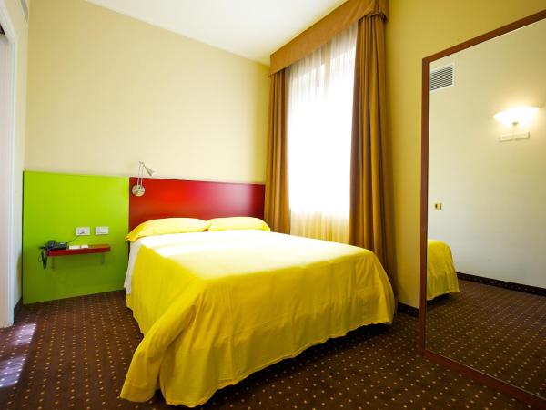 Ibis Styles Parma Toscanini : photo 1 de la chambre chambre standard lit queen-size