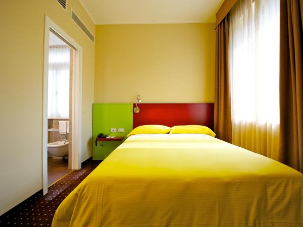 Ibis Styles Parma Toscanini : photo 6 de la chambre chambre standard lit queen-size