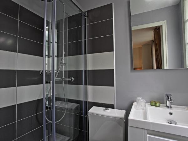Hotel Restaurant du Centre et du Lauragais : photo 1 de la chambre chambre quadruple