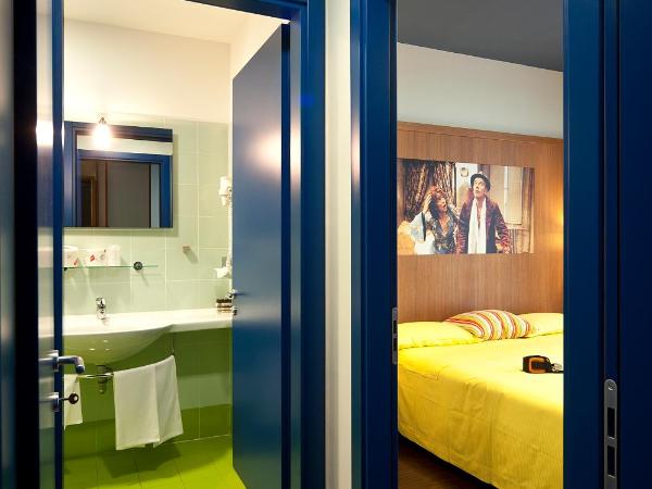 Ibis Styles Parma Toscanini : photo 2 de la chambre chambre double supérieure dans le bâtiment séparé