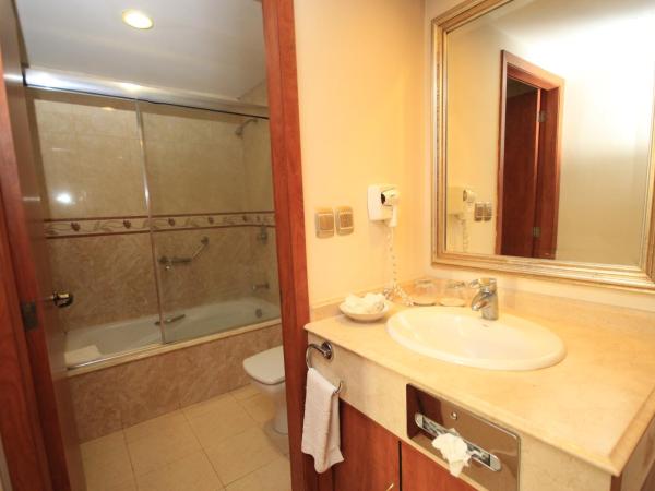 Gran Hotel Diligencias : photo 6 de la chambre chambre double avec 2 lits doubles