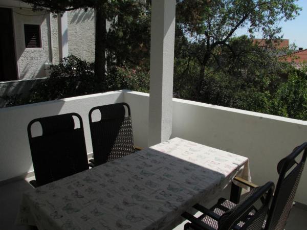 Bed & Breakfast Novalja Inn : photo 8 de la chambre chambre quadruple avec balcon