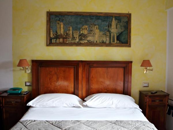 Primavera Mini Hotel : photo 4 de la chambre chambre triple