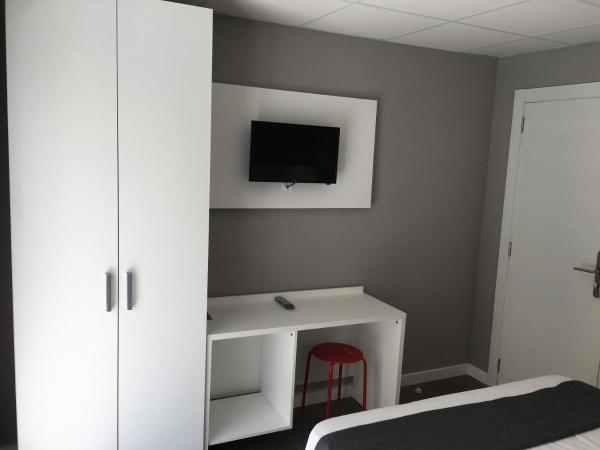 Hostal Boutique BBB Auto check in : photo 3 de la chambre petite chambre double