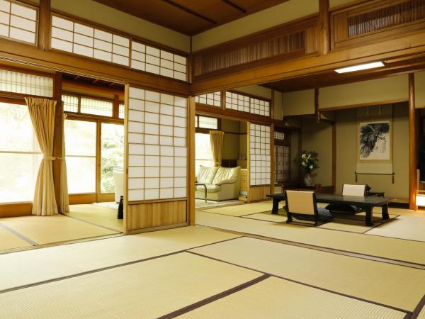 Hashinoya Bekkan Ransui : photo 4 de la chambre chambre lits jumeaux supérieure de style japonais avec vue sur le jardin