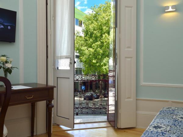 Dukes Corner Guest House : photo 9 de la chambre suite familiale avec balcon