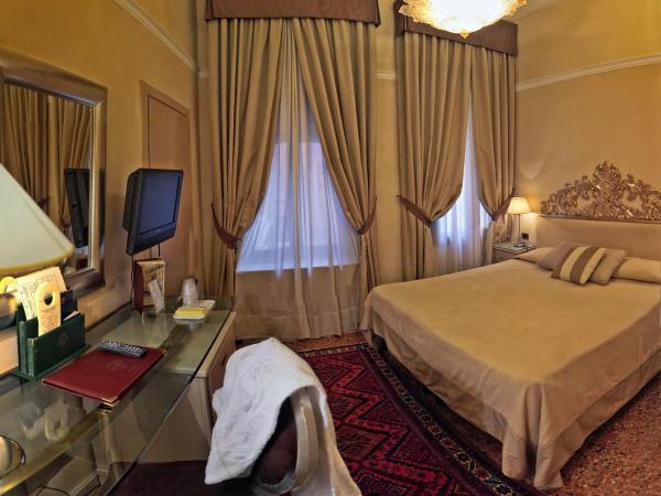 Hotel Liassidi Palace : photo 3 de la chambre chambre double ou lits jumeaux classique