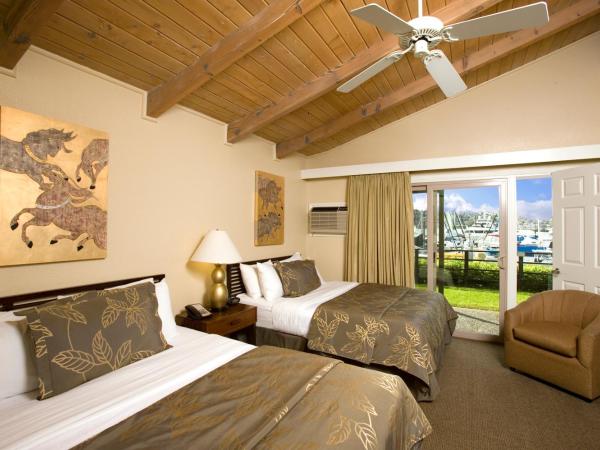 Best Western PLUS Island Palms Hotel & Marina : photo 6 de la chambre suite de luxe avec 2 lits queen-size - vue sur port de plaisance