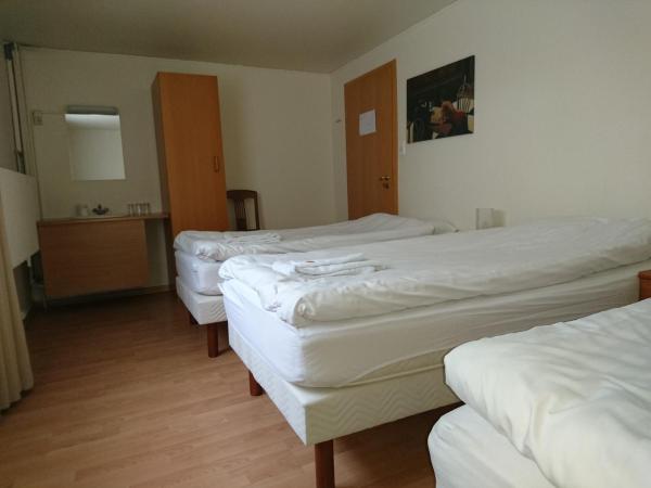 Alba Guesthouse : photo 7 de la chambre chambre triple avec salle de bains commune