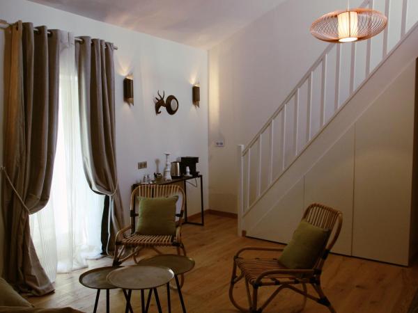 Chambre d'Hôtes Les Variétés : photo 5 de la chambre chambre en duplex