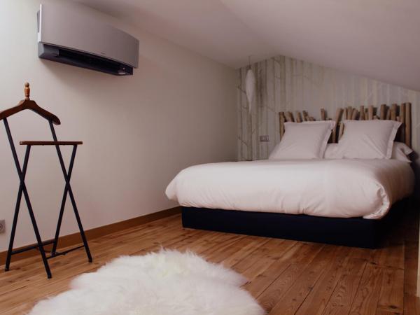 Chambre d'Hôtes Les Variétés : photo 6 de la chambre chambre en duplex