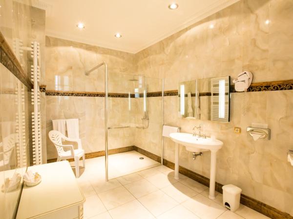 Château de Bellefontaine - Teritoria : photo 7 de la chambre chambre double ou lits jumeaux de luxe