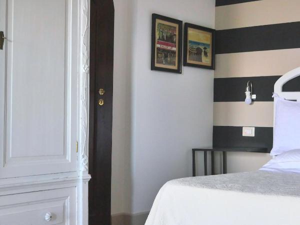 Casa Via del Mare : photo 5 de la chambre chambre lit king-size - vue sur mer