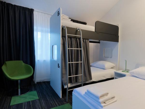 Hostel 365 For U : photo 10 de la chambre lit dans dortoir mixte de 6 lits