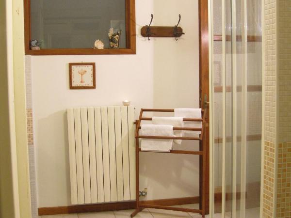 Agli Abbaini : photo 2 de la chambre chambre double avec salle de bains privative extérieure