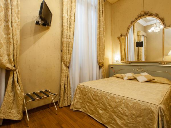 Hotel Al Ponte Mocenigo : photo 10 de la chambre chambre double ou lits jumeaux