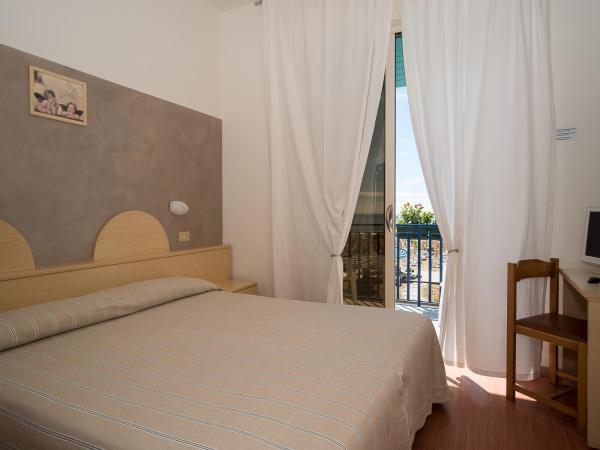Hotel Conchiglia : photo 9 de la chambre chambre double - vue sur mer