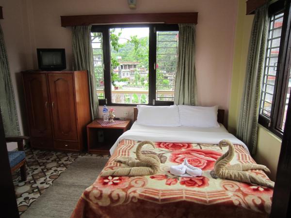 New Annapurna Guest House : photo 10 de la chambre chambre standard - vue sur montagne