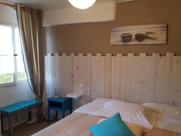 Hôtel Auberge Provençale : photo 3 de la chambre chambre quadruple avec climatisation