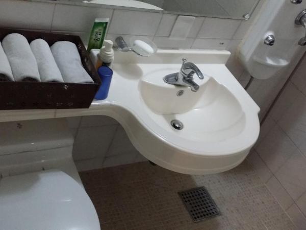 Nakwon Arcade Sky Motel : photo 6 de la chambre chambre double avec salle de bains privative