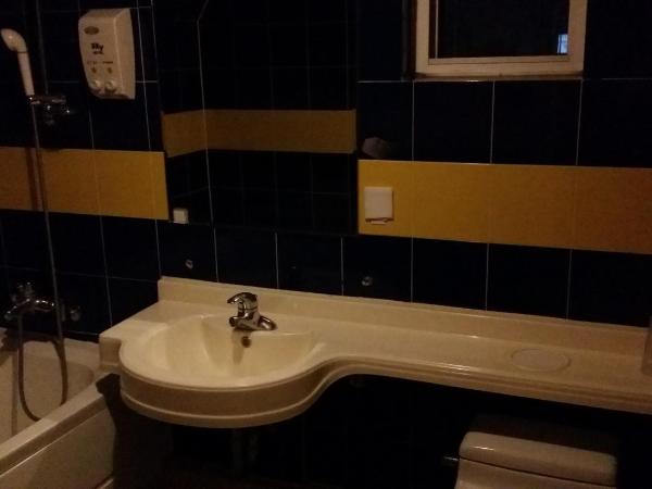 Nakwon Arcade Sky Motel : photo 7 de la chambre chambre double avec salle de bains privative