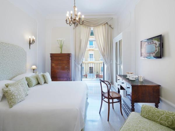 Grand Hotel Excelsior Vittoria : photo 2 de la chambre  chambre double - vue sur jardin
