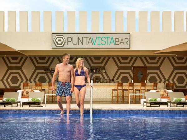 Turquoize at Hyatt Ziva Cancun - Adults Only - All Inclusive : photo 4 de la chambre hébergement principal lit king-size turquoize côté océan