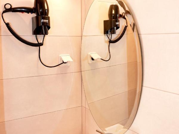 Island Dreams Rooms & Suites : photo 9 de la chambre chambre double ou lits jumeaux exécutive