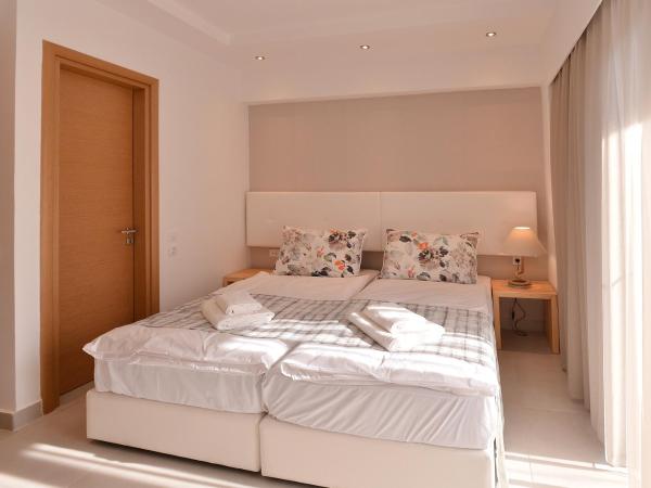 Island Dreams Rooms & Suites : photo 8 de la chambre chambre double ou lits jumeaux standard