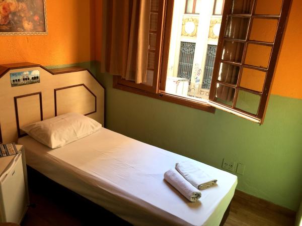 hotel Economico da SE : photo 2 de la chambre chambre simple avec ventilateur