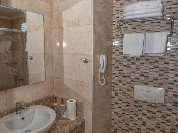 Riviera Hotel & Spa : photo 6 de la chambre chambre double avec balcon - vue sur mer