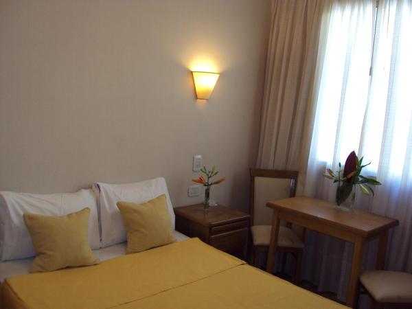 Hotel Rey : photo 2 de la chambre chambre double ou lits jumeaux supérieure