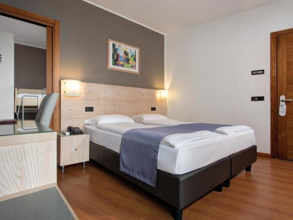 Hotel Victoria Frontemare : photo 1 de la chambre chambre familiale