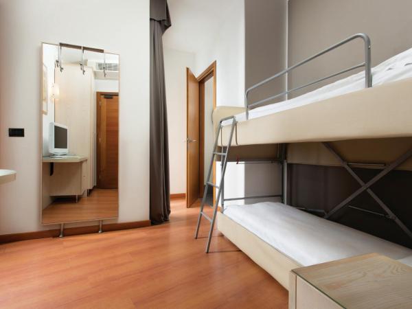 Hotel Victoria Frontemare : photo 2 de la chambre chambre familiale