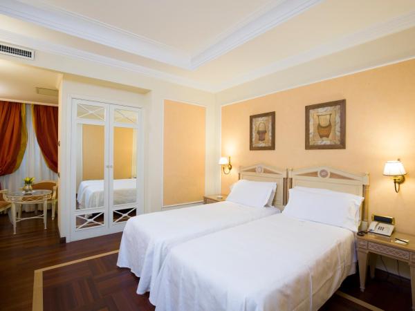 Palazzo Alabardieri : photo 3 de la chambre chambre double ou lits jumeaux supérieure