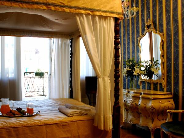 Palazzo Cendon Piano Antico : photo 7 de la chambre suite