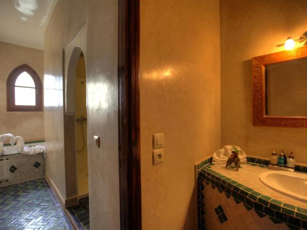 Villa Dar Mya Palmiers : photo 1 de la chambre chambre double