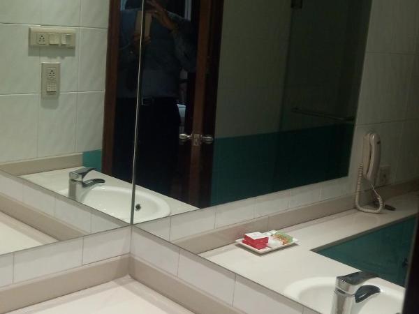 The Royal Orchid Hotel, Chembur : photo 8 de la chambre chambre double deluxe