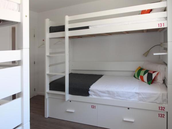 UAU Hostel : photo 5 de la chambre lit simple dans dortoir de 4 lits