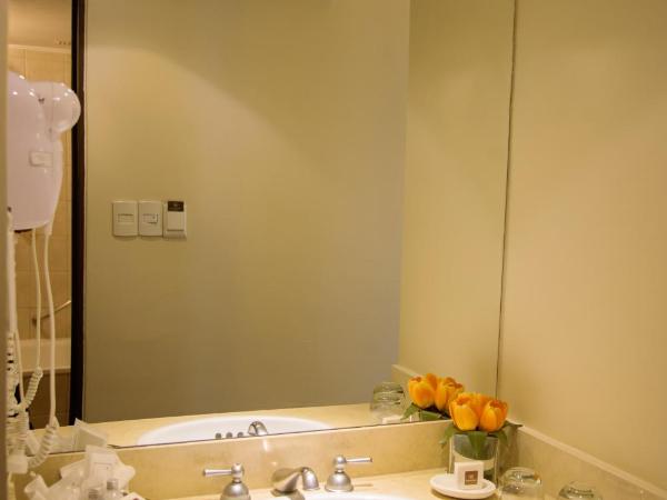 Kenton Palace Bariloche : photo 7 de la chambre chambre familiale (2 adultes et 2 enfants)