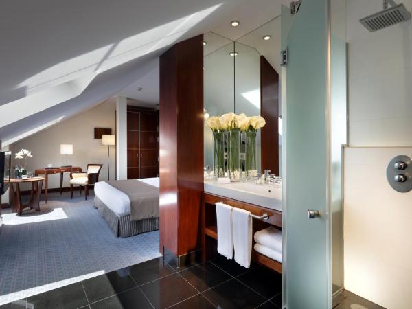 Eurostars Gran Via : photo 3 de la chambre suite - vue sur ville