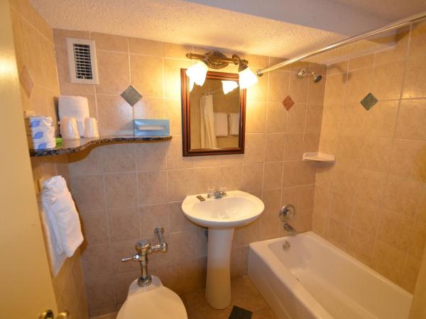 Sea Club Ocean Resort : photo 1 de la chambre chambre lit king-size