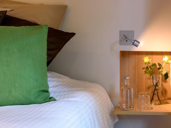 Hof Ter Beuke : photo 6 de la chambre chambre lit king-size avec balcon